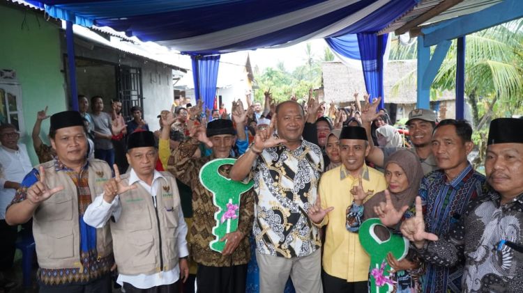 Syah Afandin Bahagia Masyarakat Langkat Bisa Terbantu