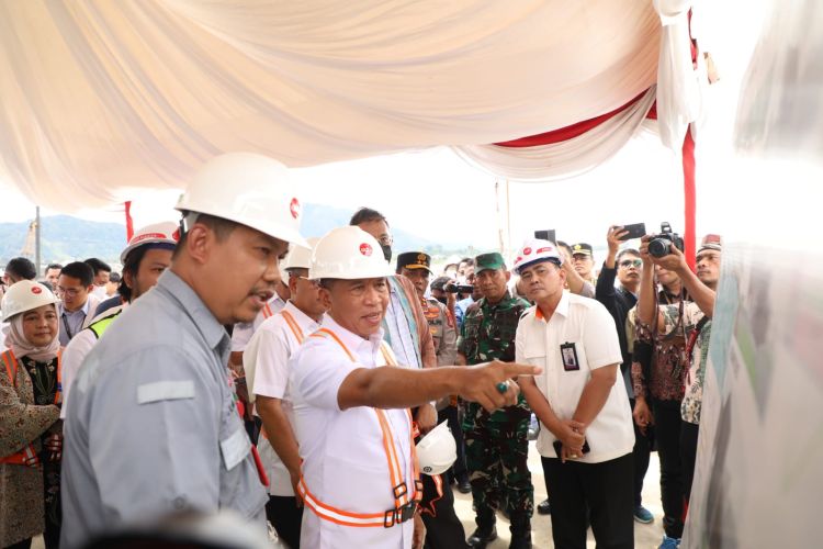 Begini Kata Menpora saat Tinjau Progres Pembangunan Venue F1H20 Danau Toba