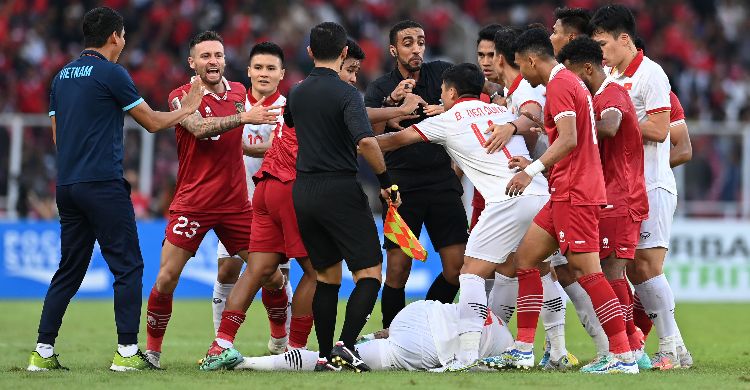 Hidup Mati Timnas Malam Ini,  Sty Sentil si-Tukang Tekel