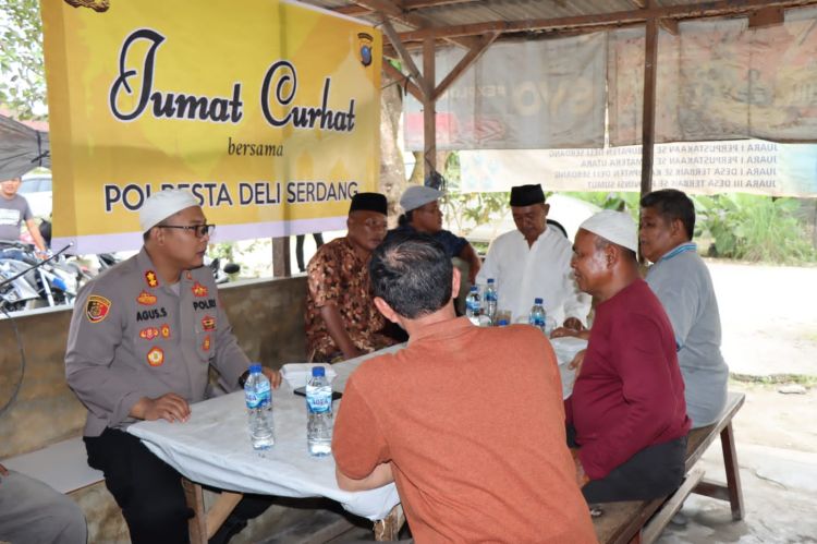 Jumat Curhat, Polresta Deliserdang sambangi Warga