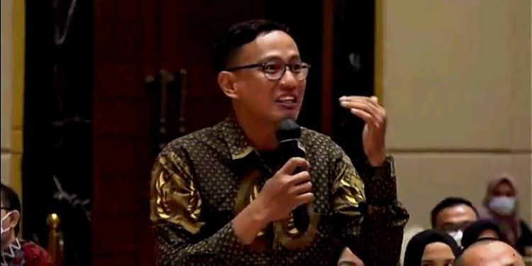 Rupiah Dan IHSG Melemah, Harga Emas Menguat di Sumut