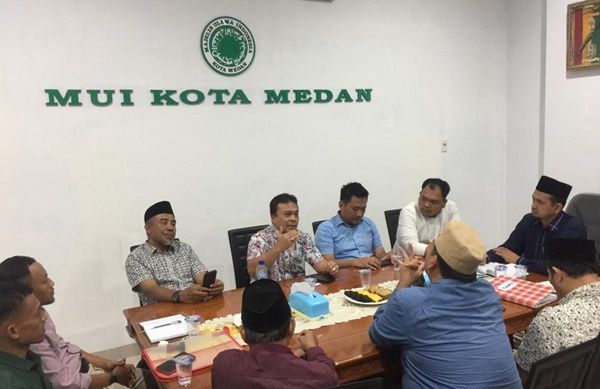 Tak Digubris Bobby Soal Separator Jalan, Warga Medan Johor Ngadu ke MUI