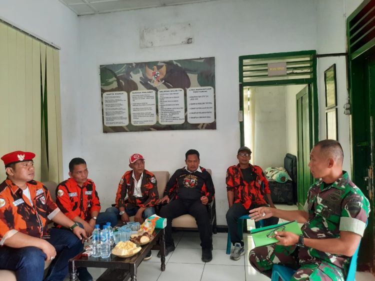 Pimpinan Anak Cabang Pemuda Pancasila Medan Denai Audensi Dengan Danramil 03
