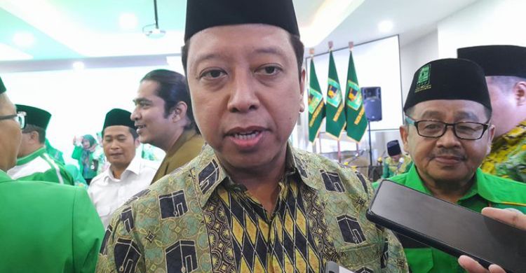 Jejak Hitam Rommy  Ke Ka&rsquo;bah, Minim Kok