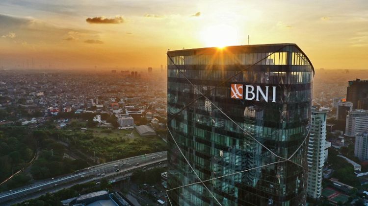 BNI Naikkan Gaji Pegawai  Meski Ada PHK Massal di 2022