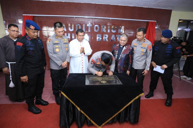 Resmikan Auditorium Dhira Brata Makosat Brimob Polda Sumut, Ini Harapan Kapolda