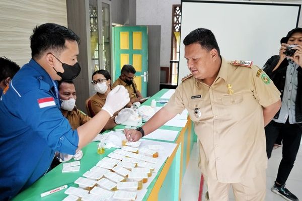 Hari Pertama Kerja di Tahun 2023, Kecamatan Medan Selayang Langsung Adakan Tes Urine kepada Seluruh Aparatur