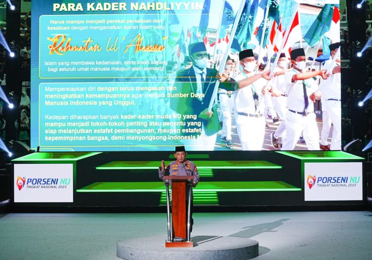 Kapolri Gelorakan Semangat Persatuan dan Kesatuan saat Tutup Porseni NU