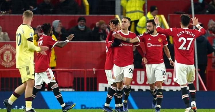 Hajar Setan Merah, Arsenal Susah Goyah Di Puncak Liga Inggris