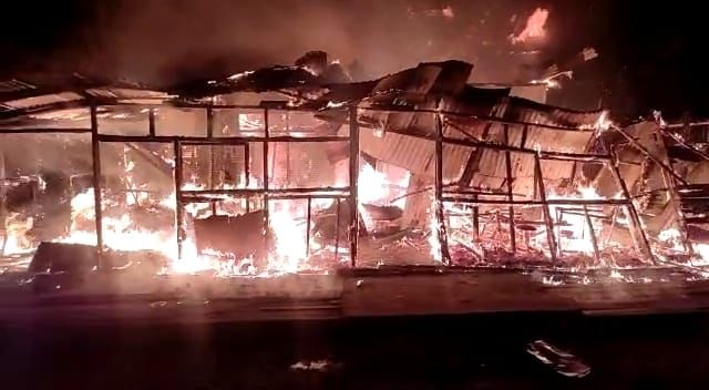 Kebakaran di Jalan Bromo, BPBD: 10 Rumah Terbakar