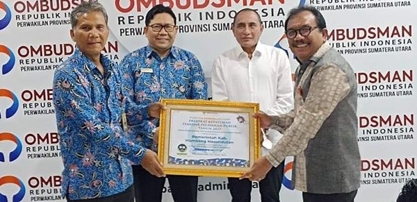 Humbahas Raih Penyelenggaraan Pelayanan Publik Terbaik Kedua Se-Sumut