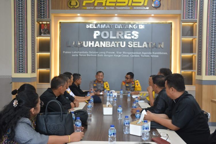 Kunjungan Silaturahmi Persatuan Pendeta Gereja Methodist Indonesia ke Polres Labusel