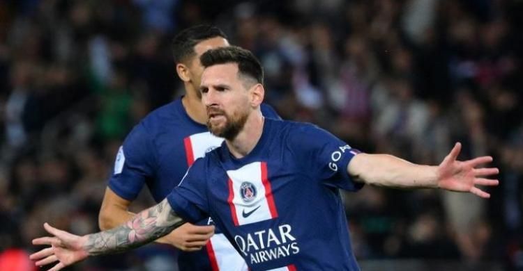 Angel Di Maria kaget Atas Keputusan PSG Perlakukan Messi