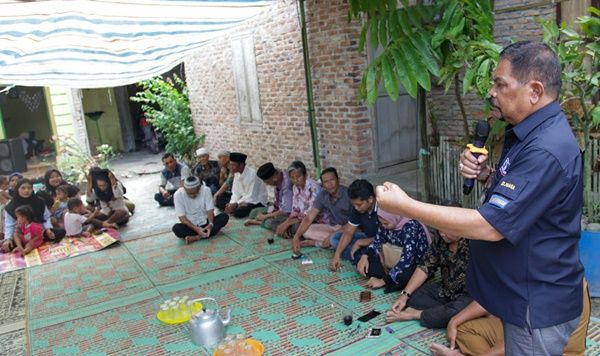 Rahudman Siap Perjuangkan Aspirasi Warga Desa Kubah Sentang Minta Perbaikan Jalan
