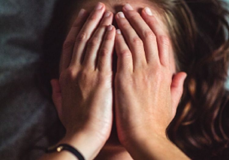 Saat Patah Hati, Apa yang Terjadi pada Tubuh?