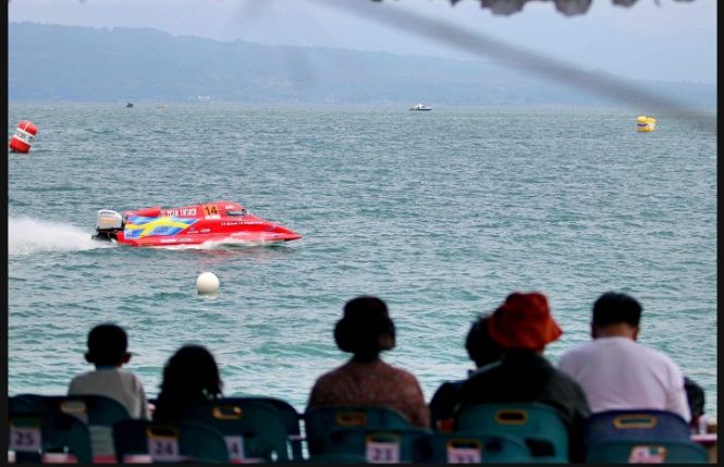 Masyarakat Ikut Ambil Bagian di F1 Powerboat, Perputaran Ekonomi Diprediksi Tembus Rp300 M