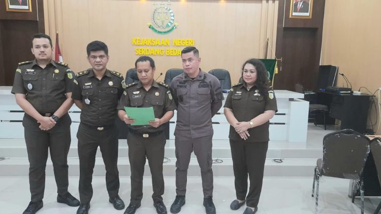 Ditahan Kejari Sergai, Ketua Kelompok Tani Gelam Diduga Markup Hasil Klaim Asuransi