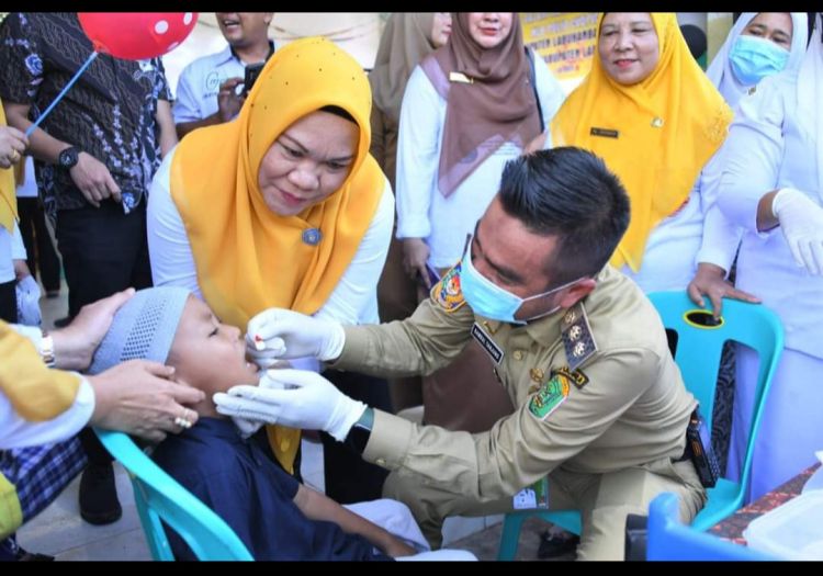 Cegah KLB Polio, Wabup Labura  Hadiri Acara Launching SUB PIN