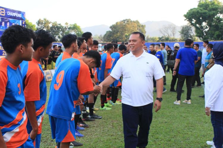 Bupati Labuhanbatu Saksikan Grand Final Sepakbola Bupati Cup 2023 Antar SMA