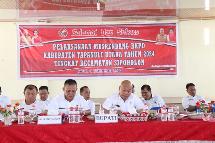 Bupati Taput Buka Musrenbang Kecamatan Sipoholon