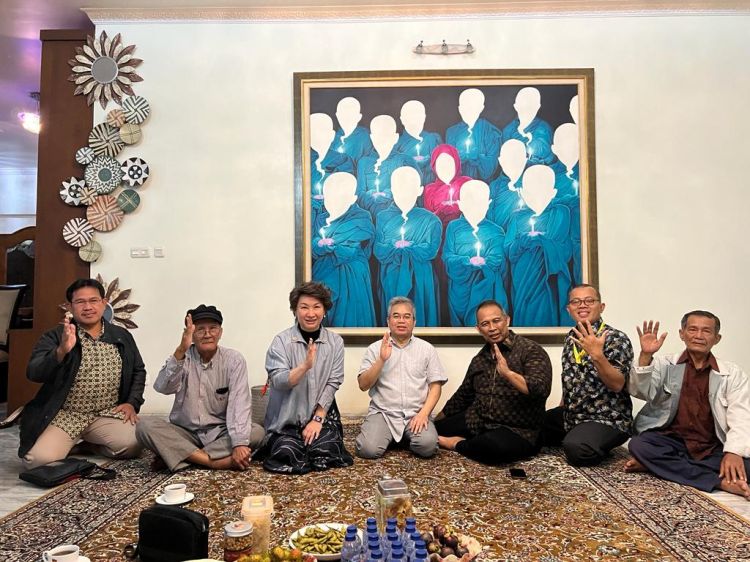 Indahnya Tradisi Silaturrahmi Bagi GMRI & Posko Negarawan Saat  Mengunjungi Profesor Yudi Latif Bersama Prof. Yudhie Haryono