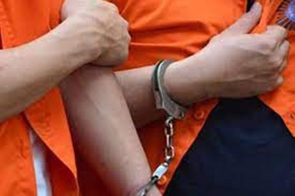 Polisi Ciduk 2 Orang Geng Motor, 7 Sepeda Motor dan Senjata Tajam Disita