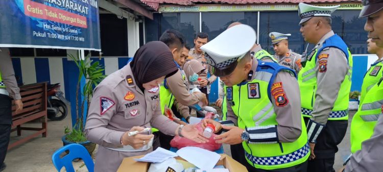 Antisipasi Keterlibatan Narkoba, Satlantas Polres Labuhanbatu Gelar Tes Urine