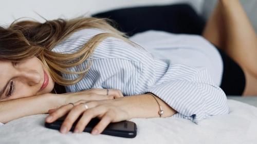 Mengenal Ghosting Diera Kencan Milenial, Baca Selengkapnya