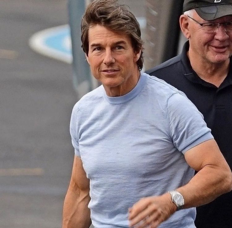 Ternyata Tom Cruise Suka Nonton Filmnya Sendiri di Bioskop