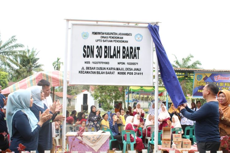 Bupati Labuhanbatu Resmikan SD Negeri 30 Bilah Barat