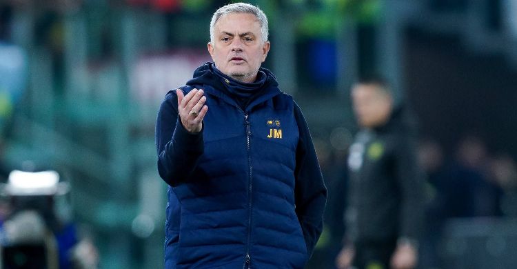 Buntut Kekalahan AS Roma Dari Cremonese, Cassano: Mou Pelatih Licik