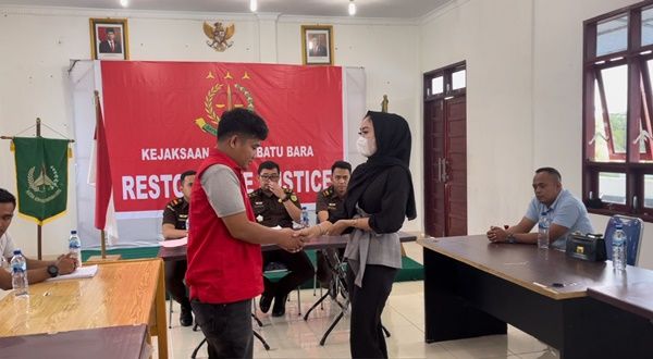 Kejati Sumut Hentikan Penuntutan Kasus Beli Hp Curian dan Kasus Penganiayaan
