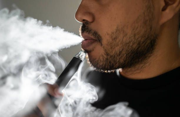 Vape Dinilai Berisiko Lebih Rendah Ketimbang Rokok Konvensional Berdasarkan Kajian Ilmiah