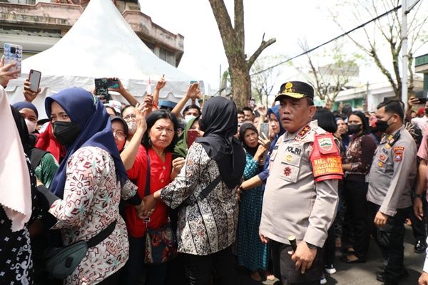 Kapolda Sumut Pimpin Pengamanan Presiden Kunjungi Pasar Halat