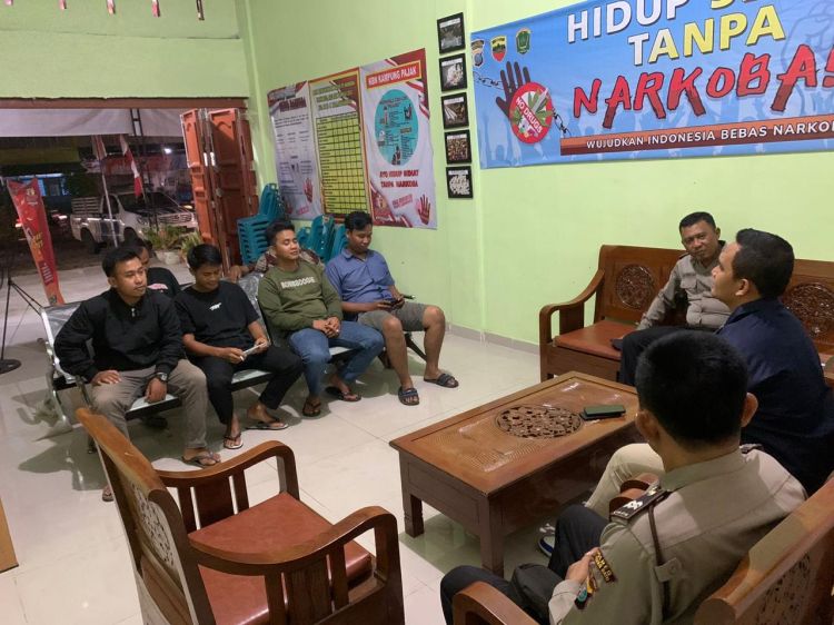 Polres Labuhanbatu Laksanakan Penyuluhan Bahaya Narkoba Di Desa Kampung Pajak