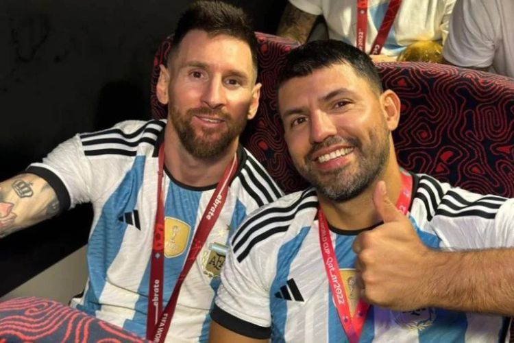 Sergio Aguero Sarankan Agar Lionel Messi Pensiun di Barcelona
