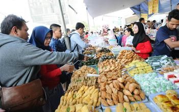 Sempat Naik Di Awal Ramadan, Omzet Pedagang Kaki Lima Perlahan Turun
