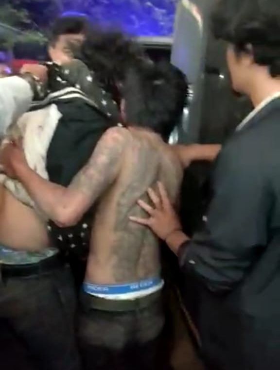 Dua Pelaku Begal Handphone Wanita Nyaris Tewas Diamuk Massa