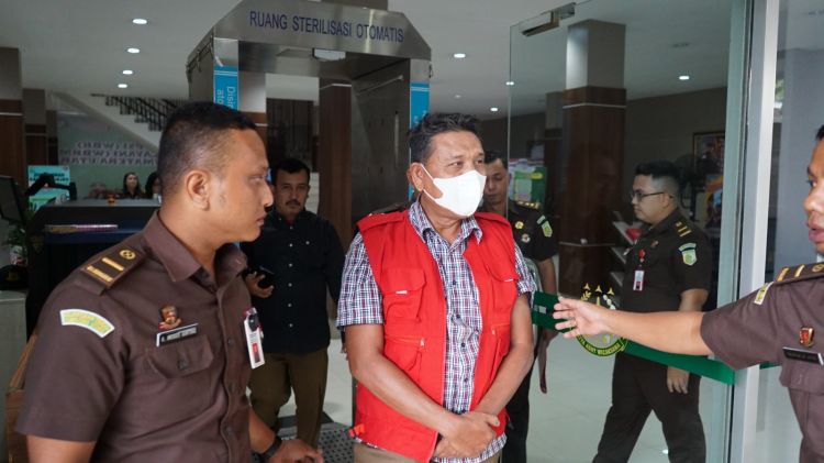 Diduga Terlibat Korupsi,  Mantan Kacab Bank Sumut Ditahan