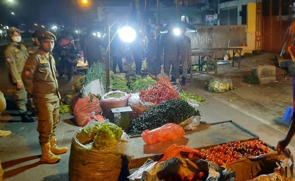 Polsek Sunggal Tertibkan PKL Pajak Kampung Lalang