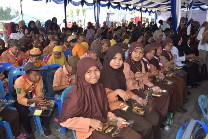 Pelajar SD Madina Pecahkan Rekor MURI