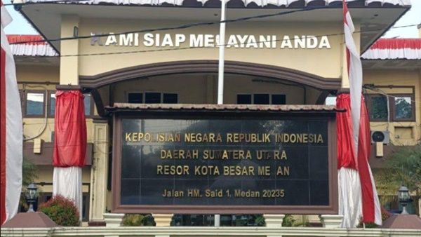 Korban Pertanyakan Perkembangan Kasus Dugaan Penipuan Mantan Plt Kadis Pendidikan Madina di Polrestabes Medan