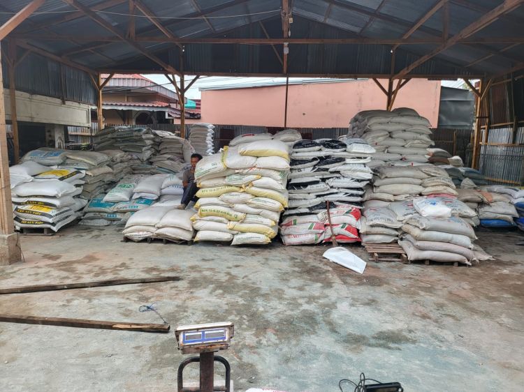 Ribuan Sak Disita, Kodam I BB Bongkar Gudang Pengoplosan Pupuk Palsu di Medan