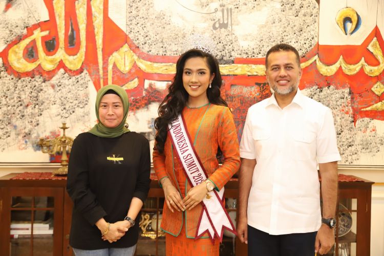 Wagub Ijeck Beri Dukungan ke Tabitha di Ajang Putri Indonesia 2023