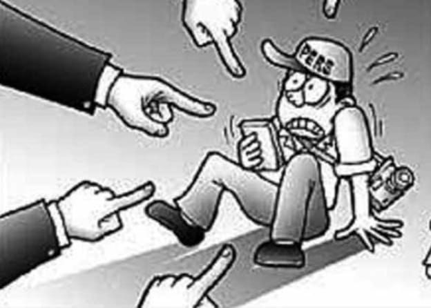 Wartawan Diancam Poto Thrifting Lewati Petugas Beacukai Belawan, Cukong Wanita Dikawal Pria Gunakan HT