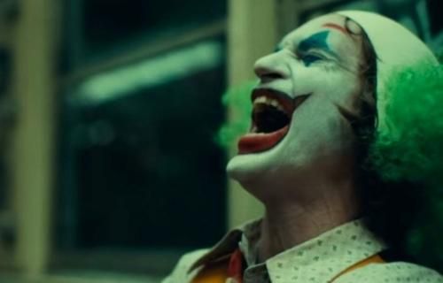 Benarkah Tertawa Berlebihan Bisa Menyebabkan Kematian?