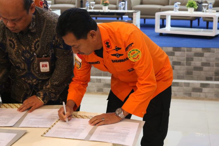 Basarnas Medan Raih Penghargaan Treasury Ulos Awards