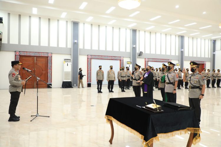 Kapolda Sumut Sertijabkan Tiga Jabatan Utama