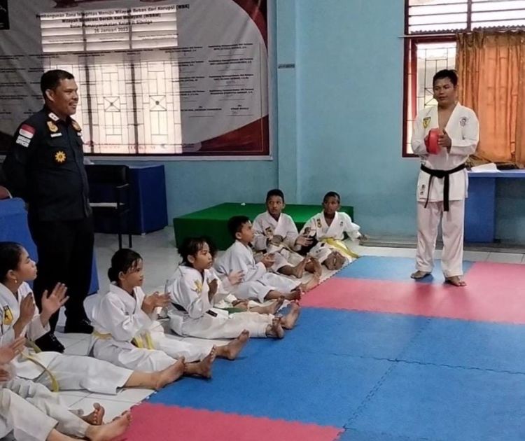Ketua KKI Sibolga Motivasi Para Atlet Muda Disiplin Berlatih