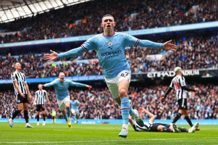 Manchester City Bungkam Newcastle 2-0